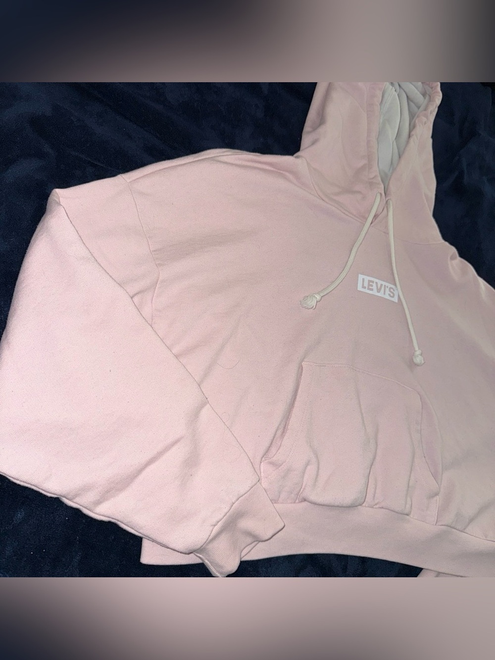 Levi’s pink cropped hoodie size XL